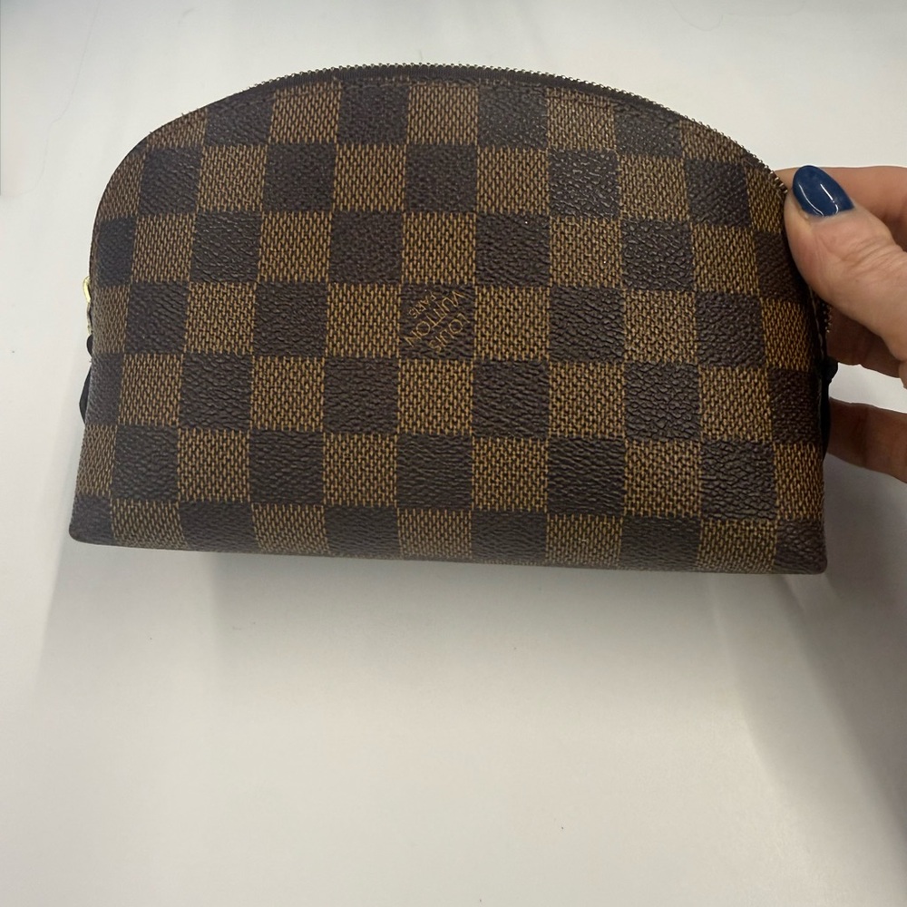 Louis Vuitton cosmetic pouch SOLD on another plattform